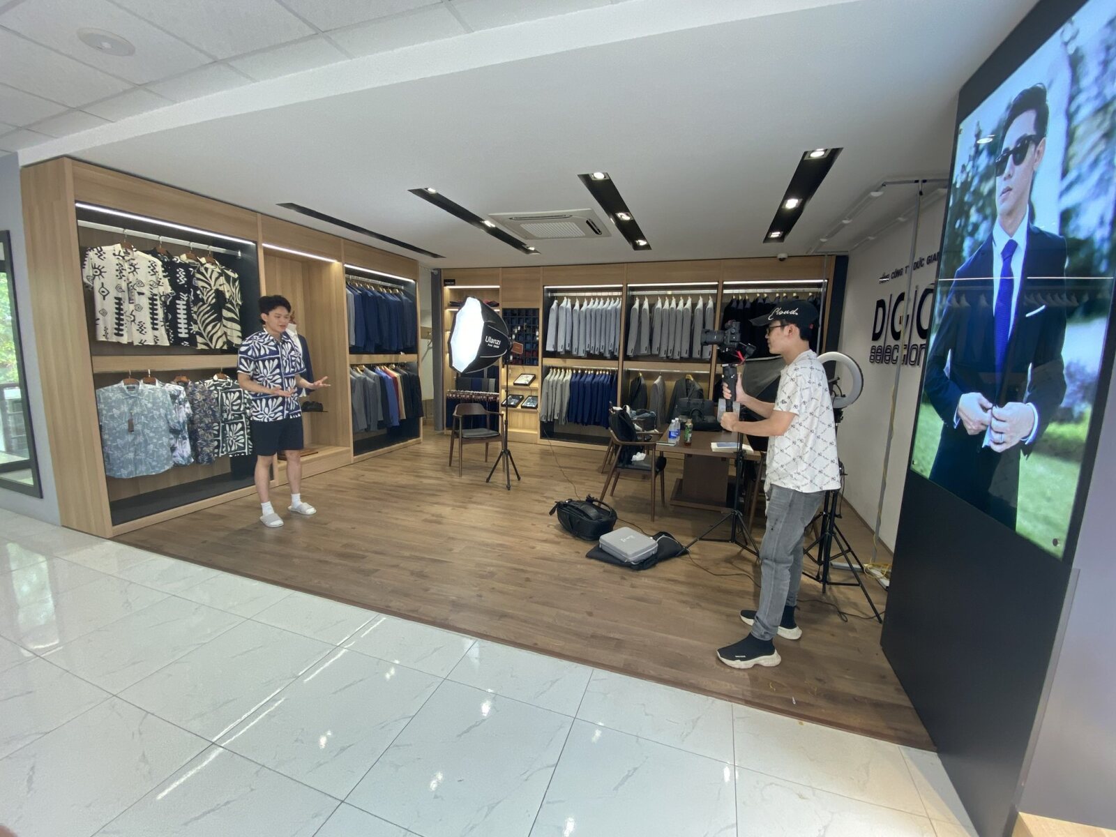 Hoạt động phối hợp quay nội dung tại showroom DGC Men Fashion